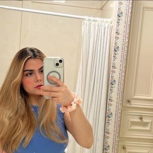 Meet your Posher, Isabella